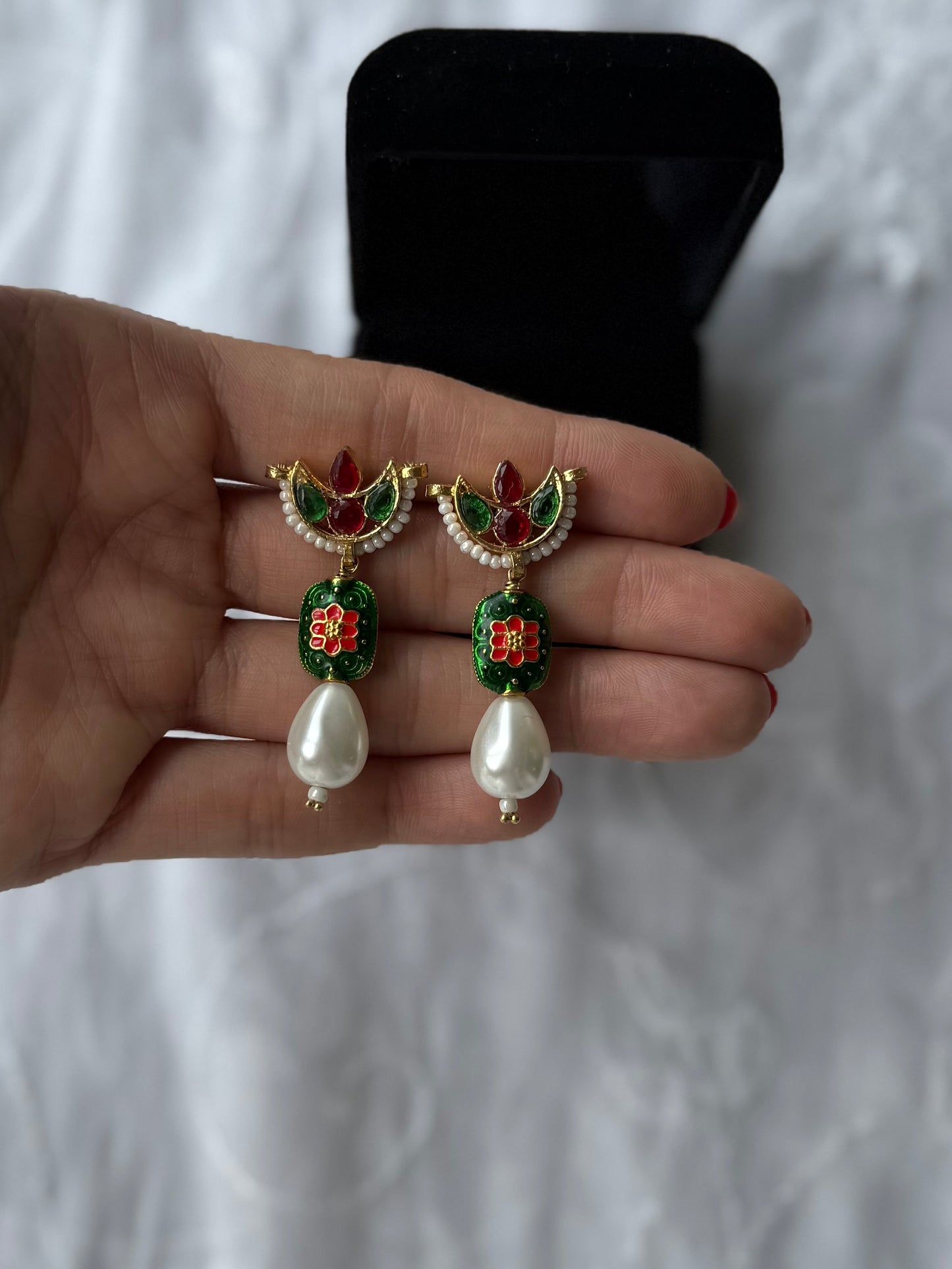 Royal Emerald Meena Mala Set