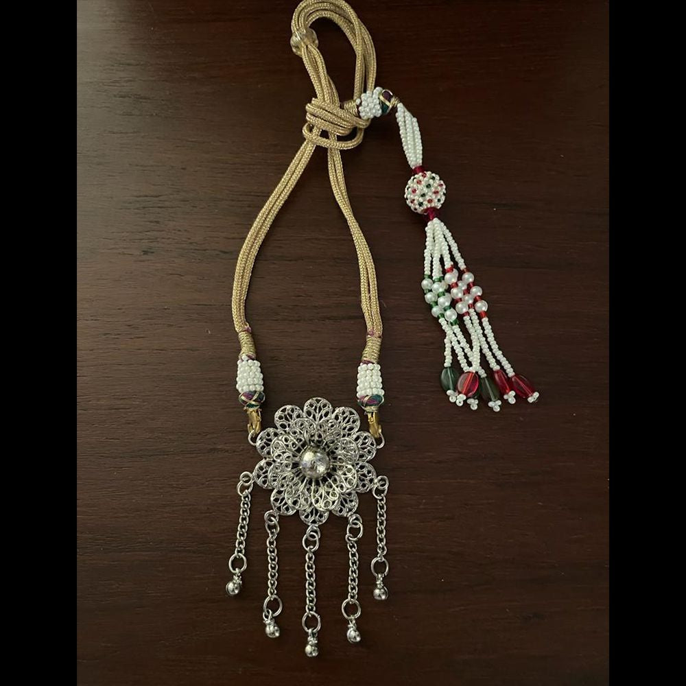 Filigree Minimalistic Choker