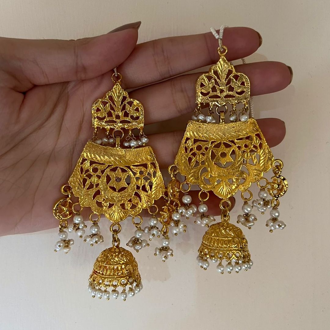 Antique Gold Plated Chandtara Jhumke