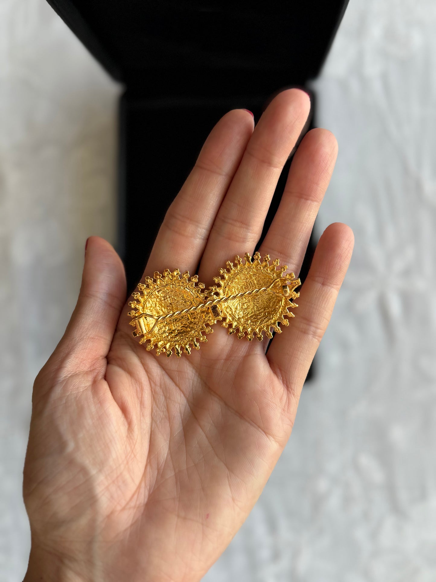 Gold Plated Round Hairclip (SINGLE PIECE)