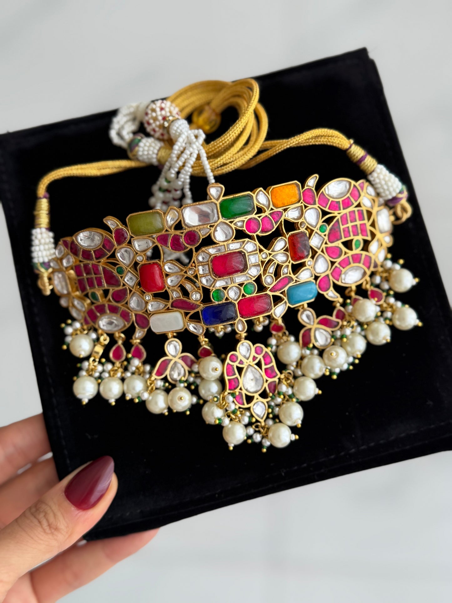 Gulnar Thappa Kundan Choker