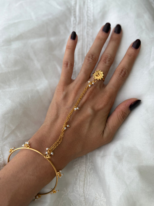 Gold Plated Minimalistic Hand Accessory (single piece)