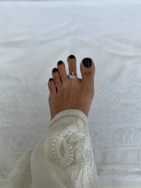 Silver Plated Swan Toe Ring