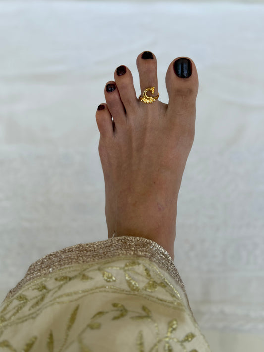 Gold Plated Peacock Toe Ring
