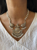 Pearl Swan Choker
