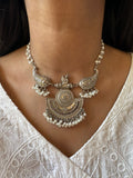 Pearl Swan Choker